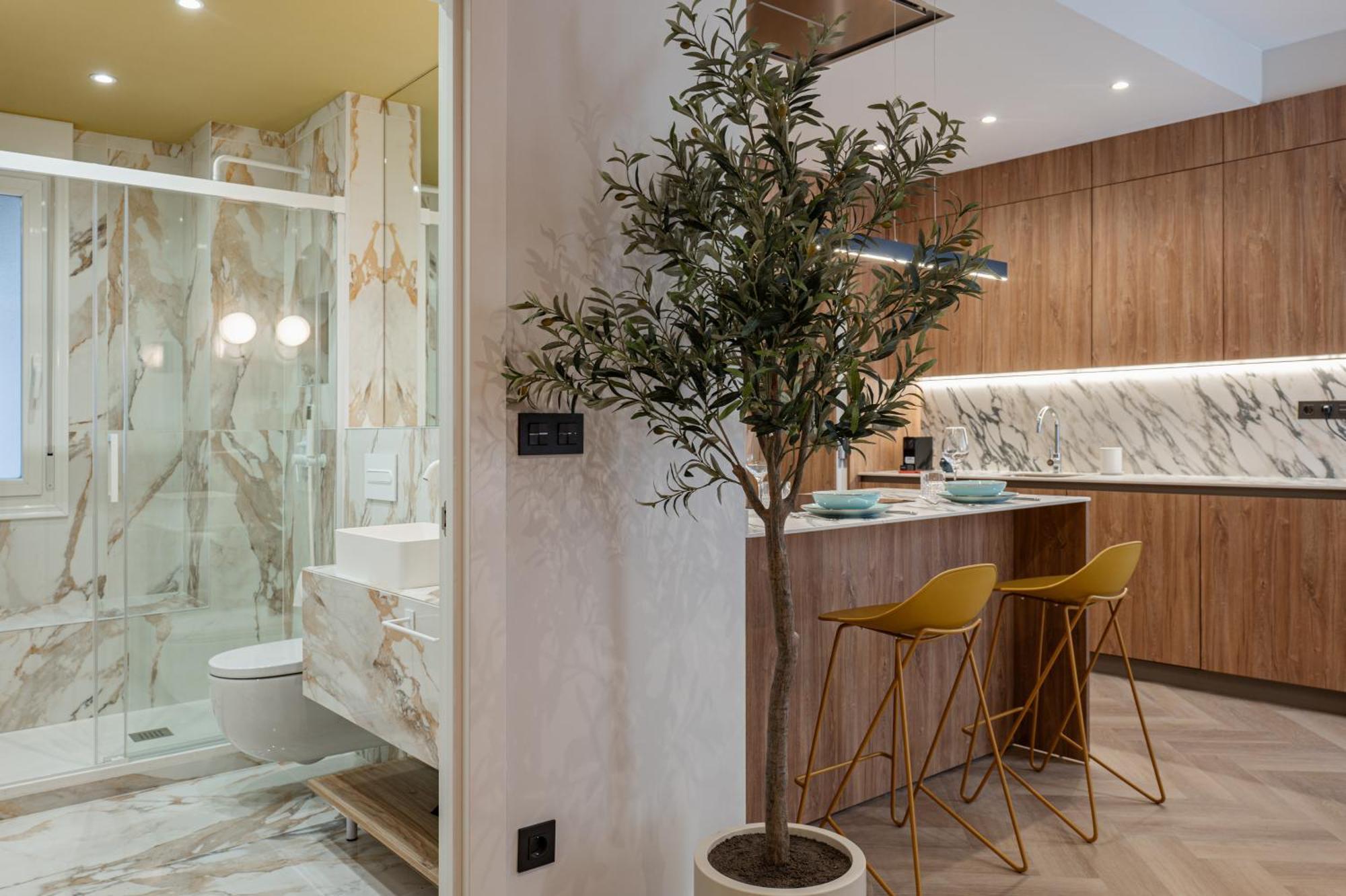 Premium With Parking By Aston Appartement